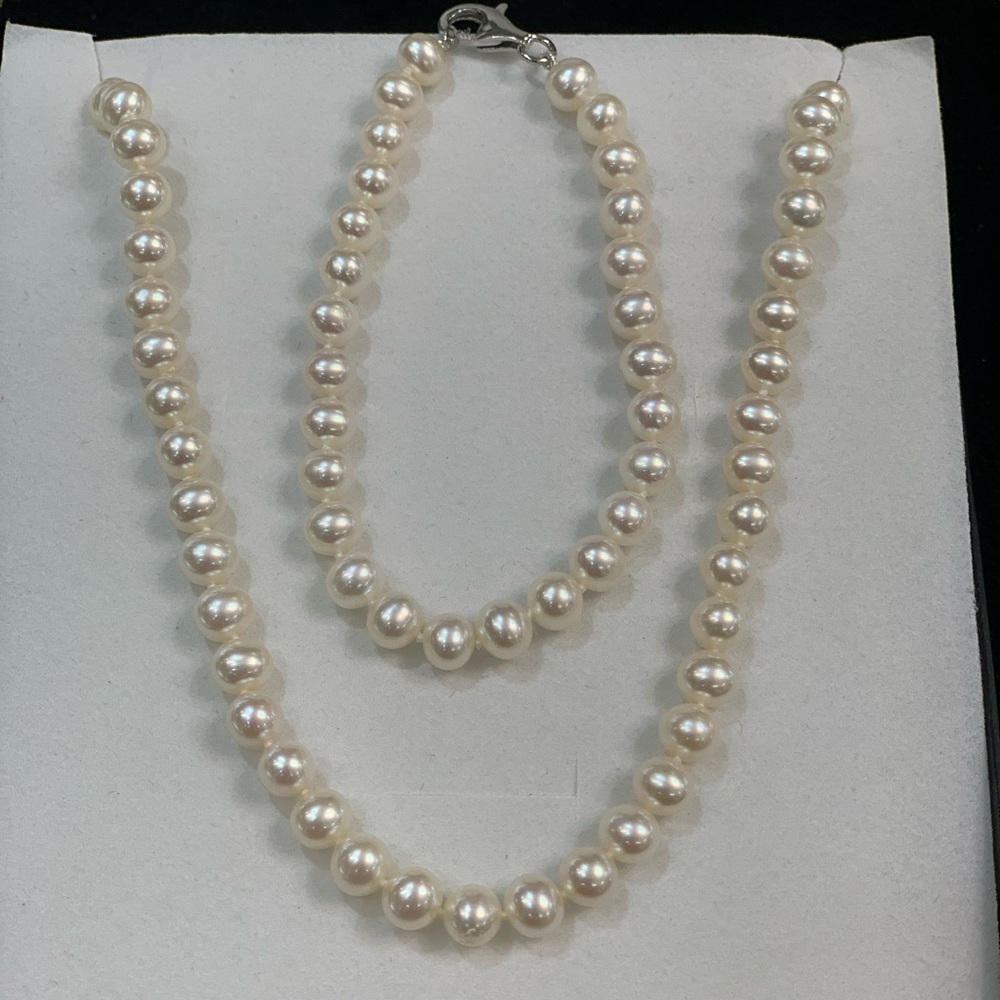 Pearls Set